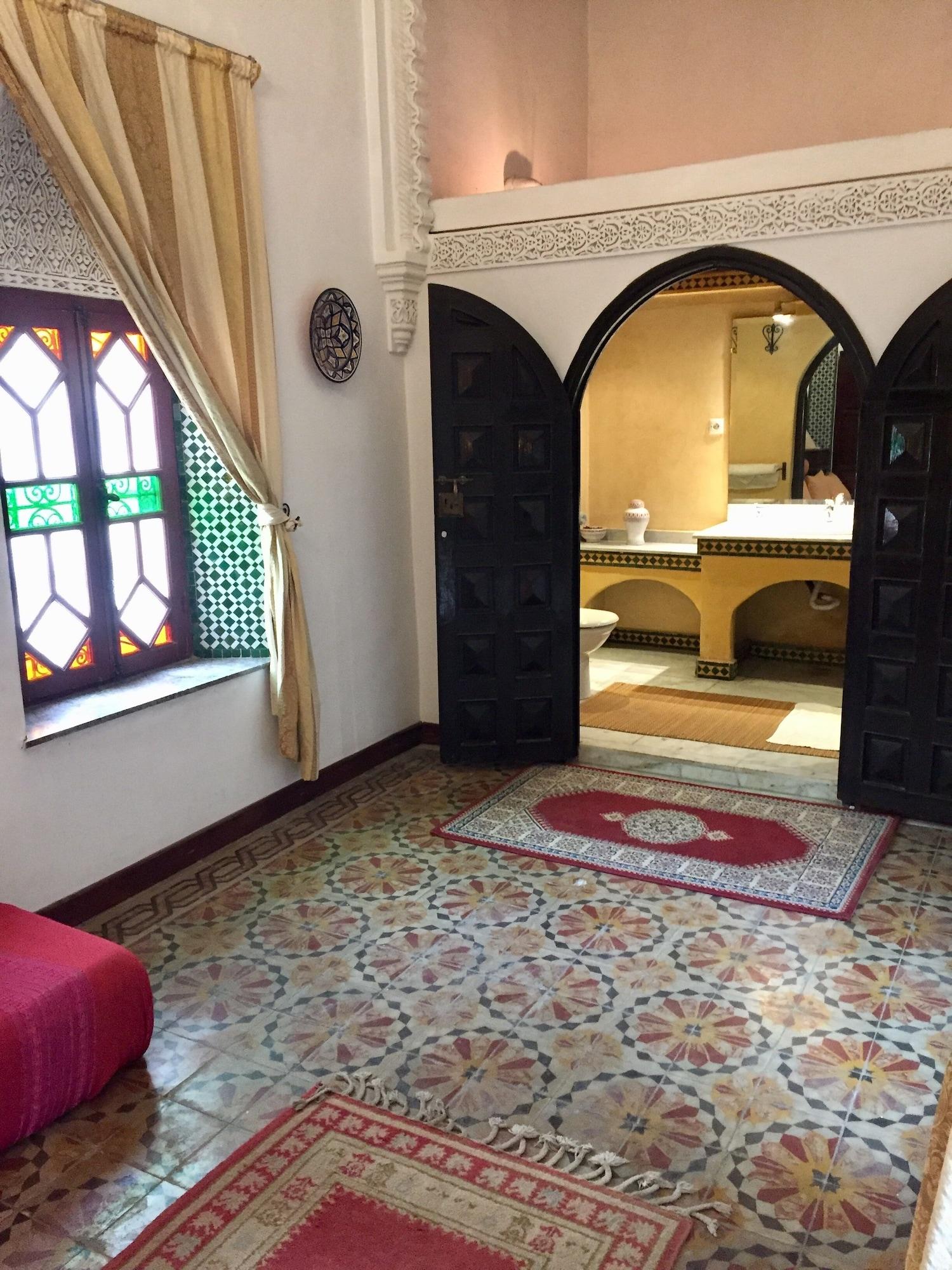 فندق رياض ايه لا بيل ايتويل ساليه المظهر الخارجي الصورة
