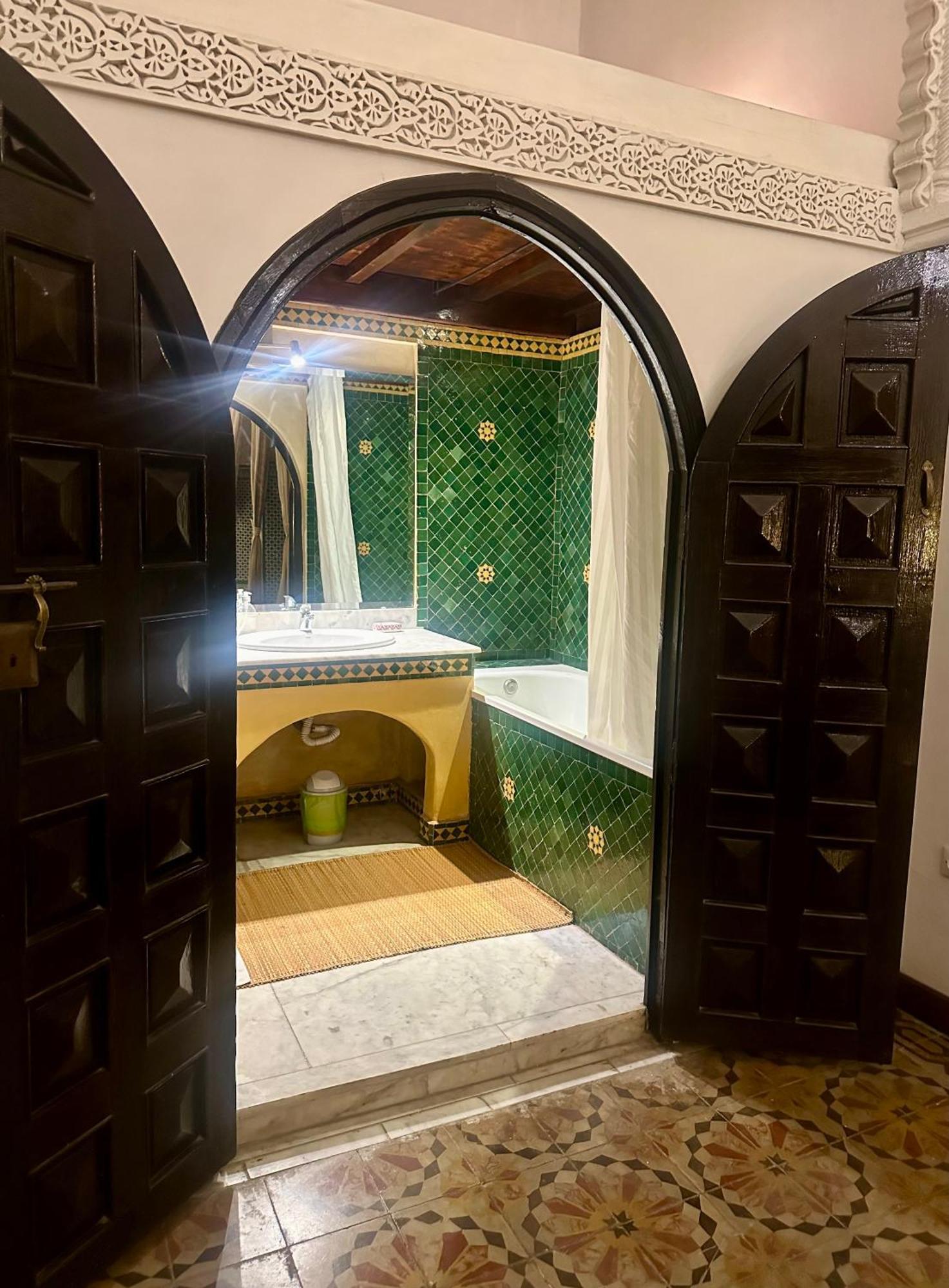 فندق رياض ايه لا بيل ايتويل ساليه المظهر الخارجي الصورة